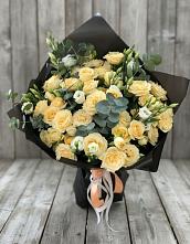 Букет цветов из:  Розы и Лизиантусы #REPLACE_PRED# Пирочи