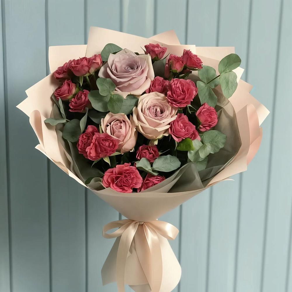 Букет цветов из: Гвоздики и Розы в Пирочи