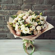 Букет цветов из:  Альстромерии, Розы и Хризантемы в Пирочи