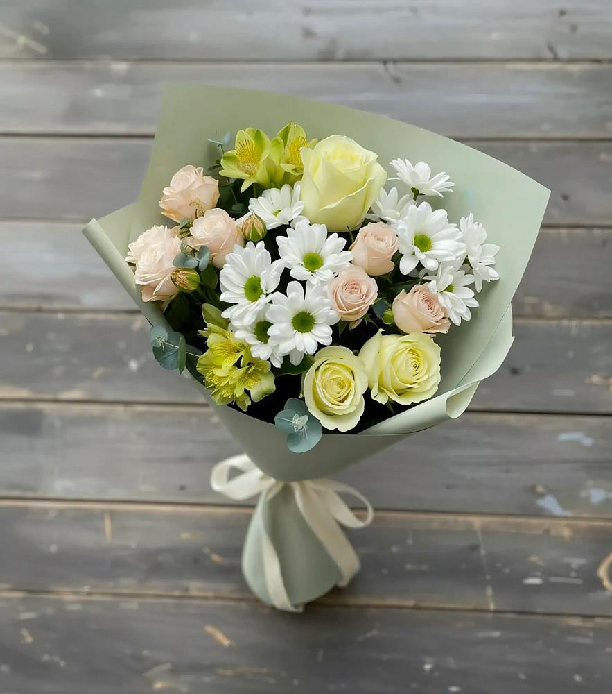 Букет цветов из: Альстромерии, Розы и Хризантемы в Пирочи