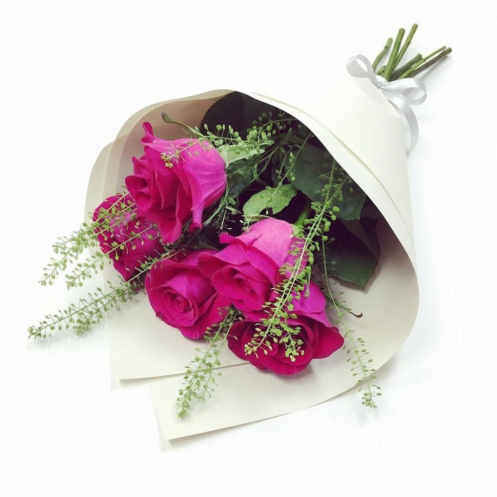 Букет цветов из: Розы в Пирочи