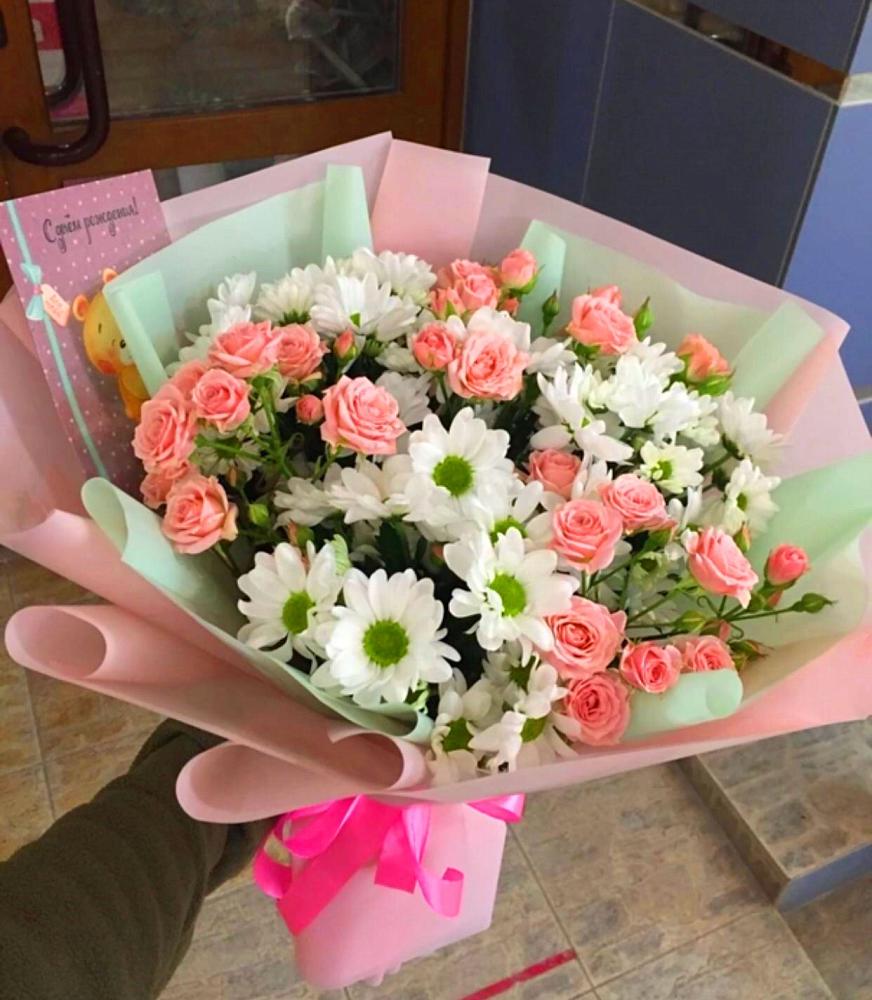 Букет цветов из: Розы и Хризантемы в Пирочи