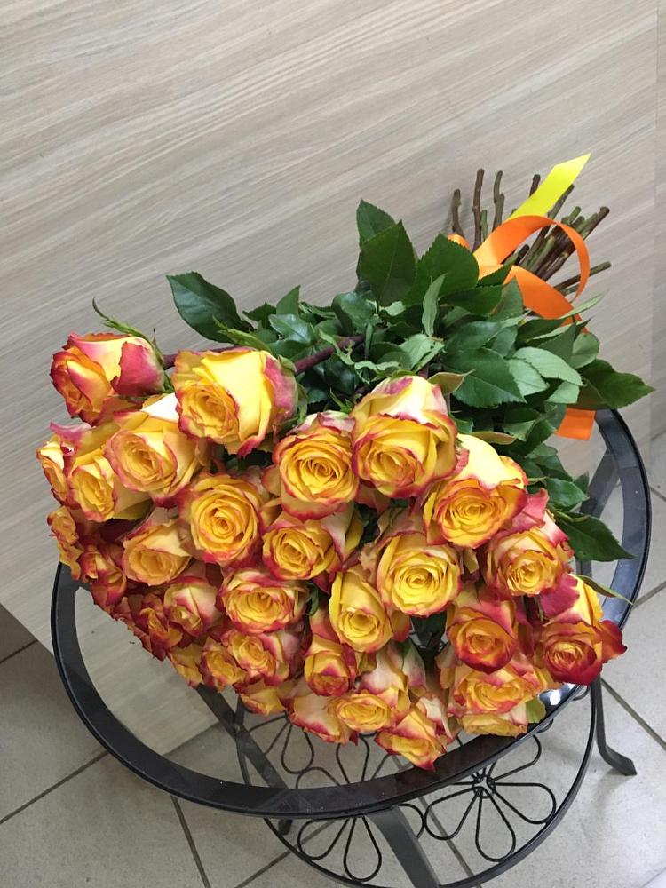 Букет Желтые розы в Пирочи