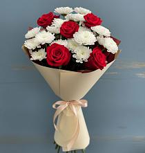 Букет цветов из:  Розы и Хризантемы в Пирочи