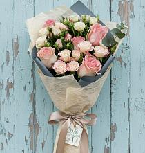 Букет цветов из:  Розы в Пирочи