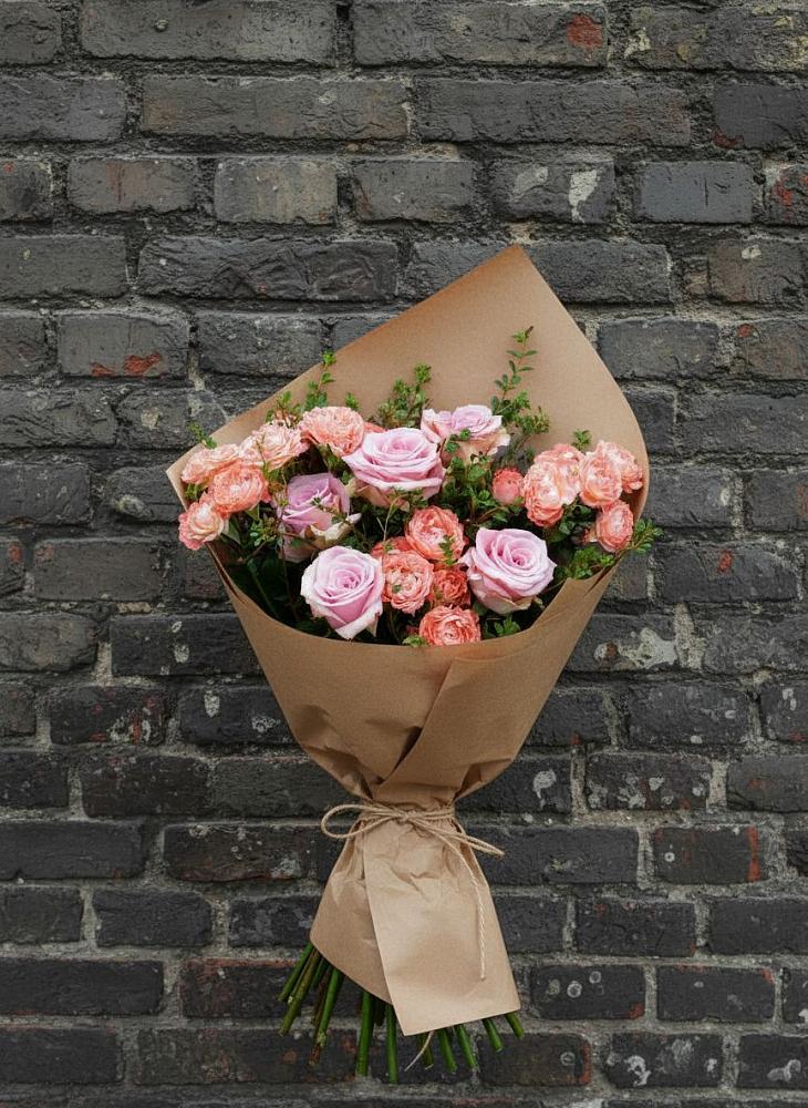 Букет цветов из: Розы в Пирочи