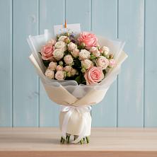 Букет цветов из:  Розы в Пирочи