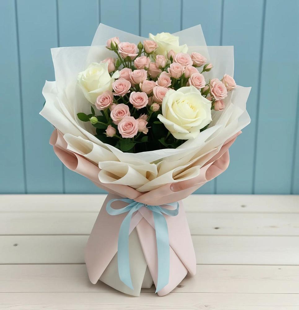 Букет цветов из: Розы в Пирочи