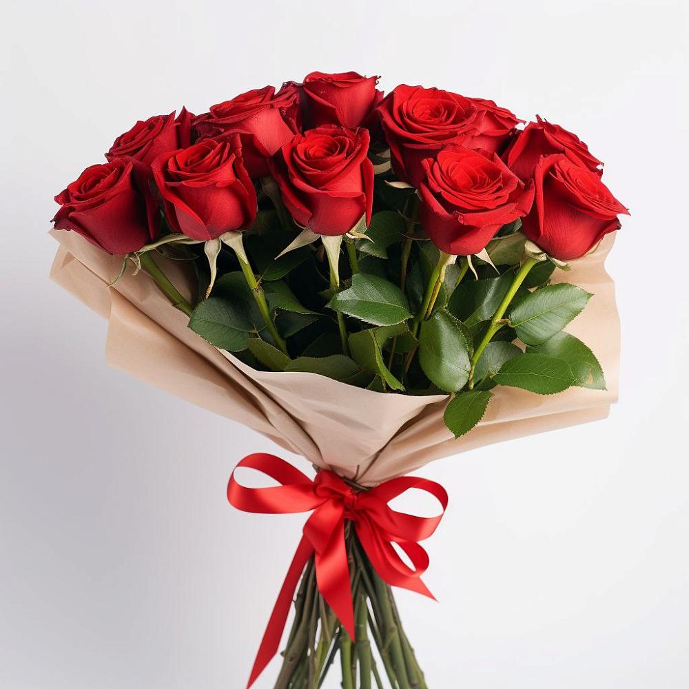 Букет 11 Красных роз Эдлесс Лав в Пирочи