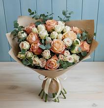 Букет цветов из:  Альстромерии и Розы в Пирочи