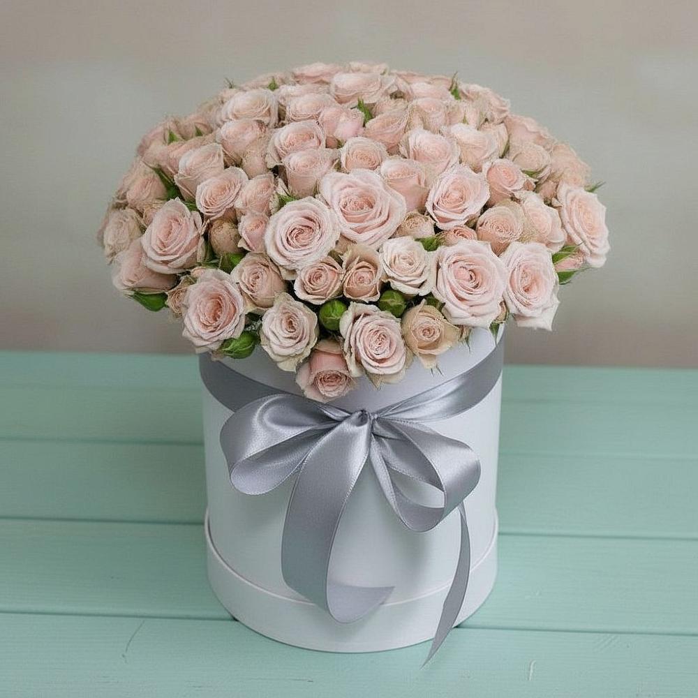 Цветочная композиция из Розы в шляпной коробке в Пирочи